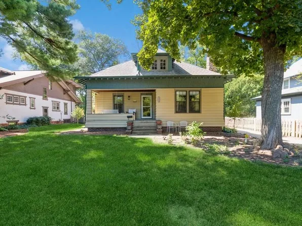 513 Ash Ave, Ames, IA 50014