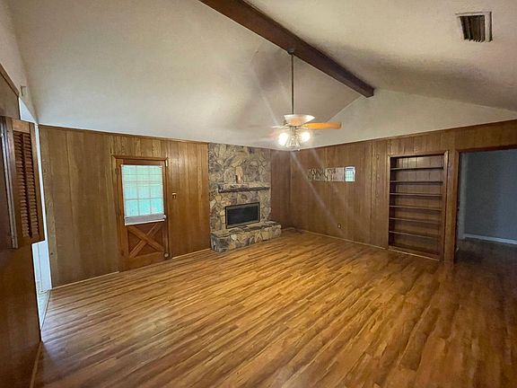 2nd image of 3010 Salem Dr