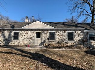 651 S 70th St, Omaha, NE 68106