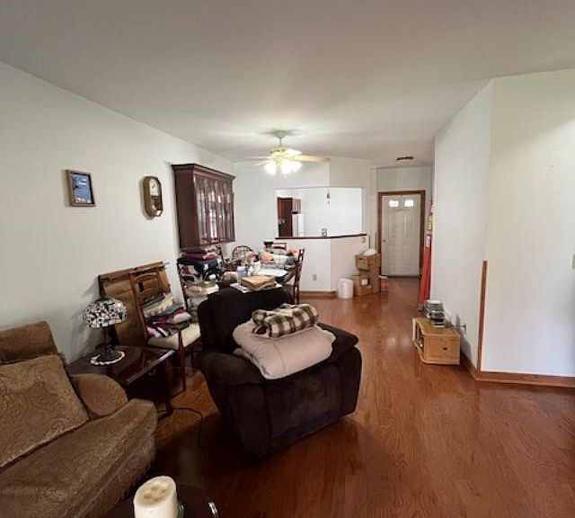 Listing photo 5
