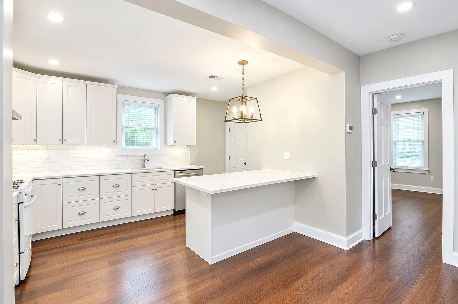 1 bed, 850 sqft, $3,300 — Photo 2