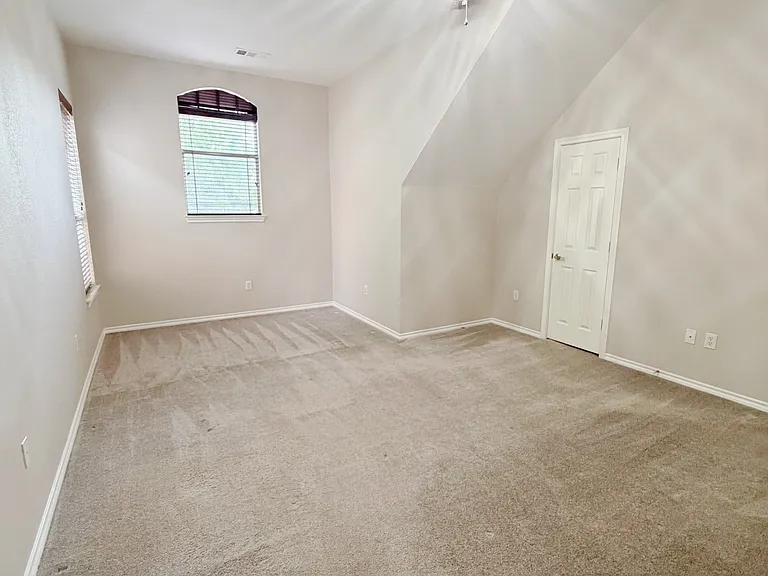 69 Cattail Pond Dr — Photo 22