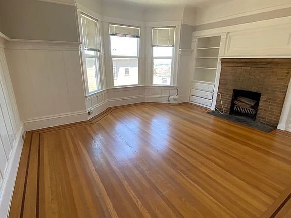 2nd image of 2338 Fulton St