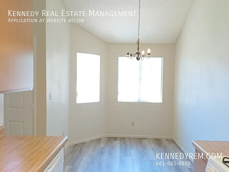 1645 Cactus Dr #B — Photo 4