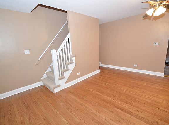 4th image of 1300 Mandel Ave