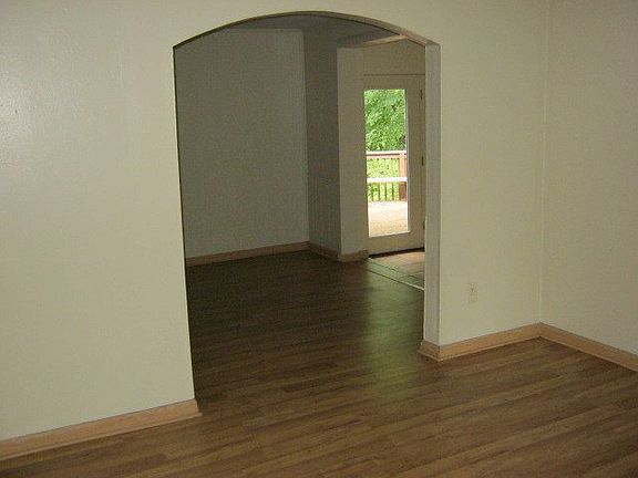 4th image of 137 Harvell Dr