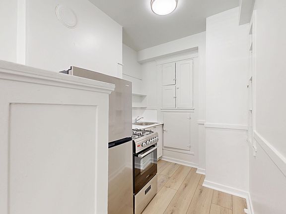 3rd image of 505 Taylor St #204