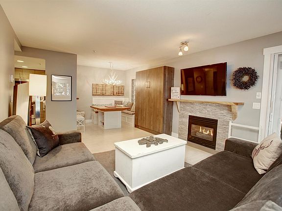 living room_05162022