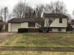 135 Summerberry Ln, Niles, OH