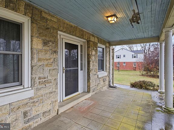 3rd image of 4221 Concord Rd