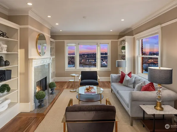 1902 Bigelow Avenue N #401, Seattle, WA 98109