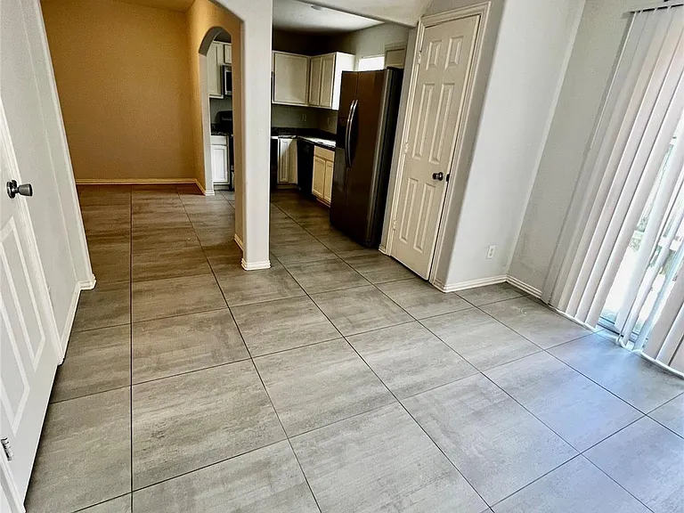 12422 Sunlit Wood Way — Photo 10
