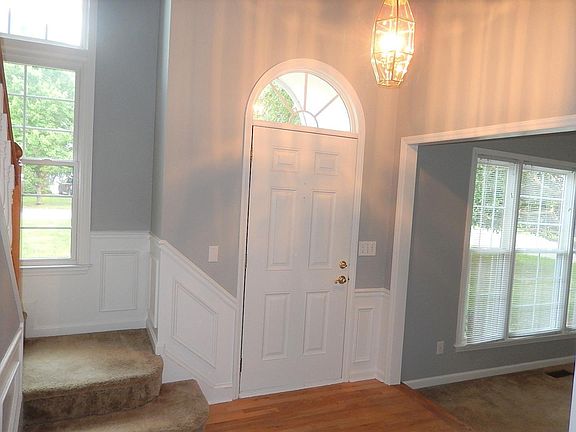 5th image of 9801 Goodrum Ct