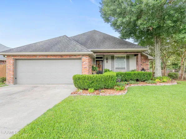 617 Southlake Cir, Youngsville, LA 70592