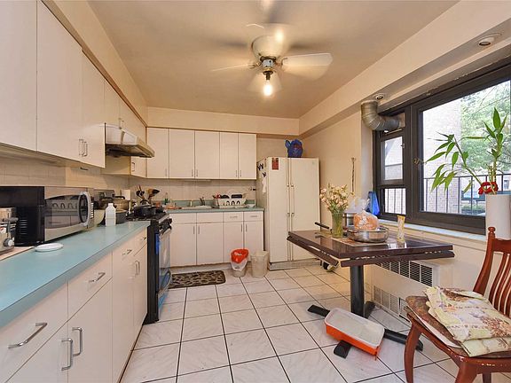 5th image of 31-30 138th St #2