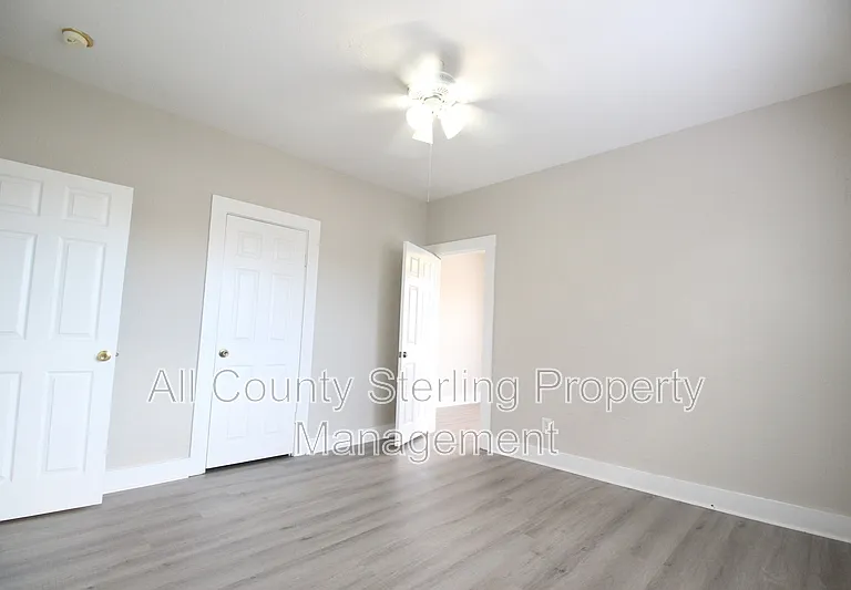 702 NW 2nd Ave — Photo 37