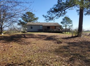 122 Clover Ln, Abbeville, GA 31001