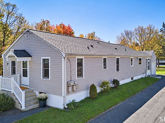 2nd image of 252 Boston Post Road