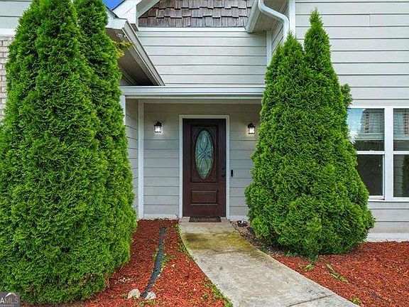 4th image of 79 Hampton Hills Ln