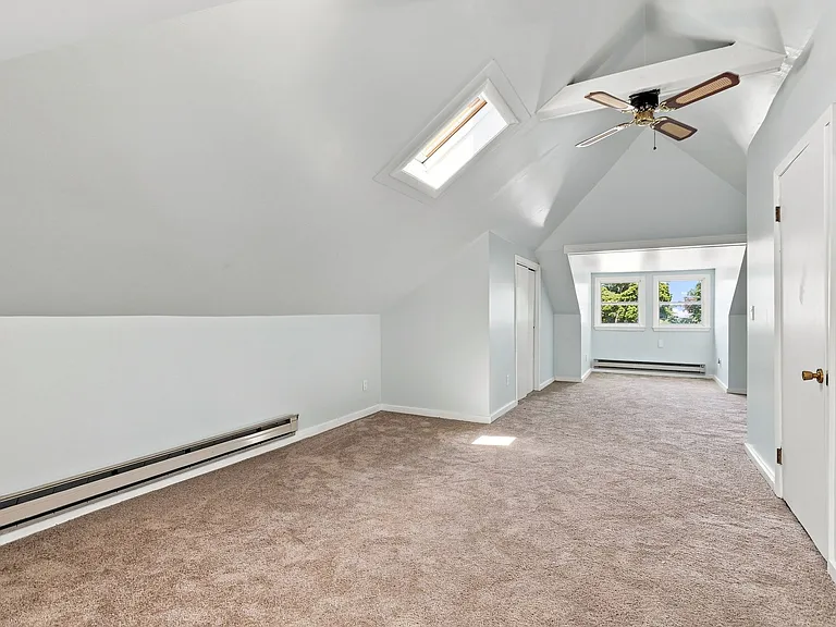 23-25 Suncrest Rd #2 — Photo 16