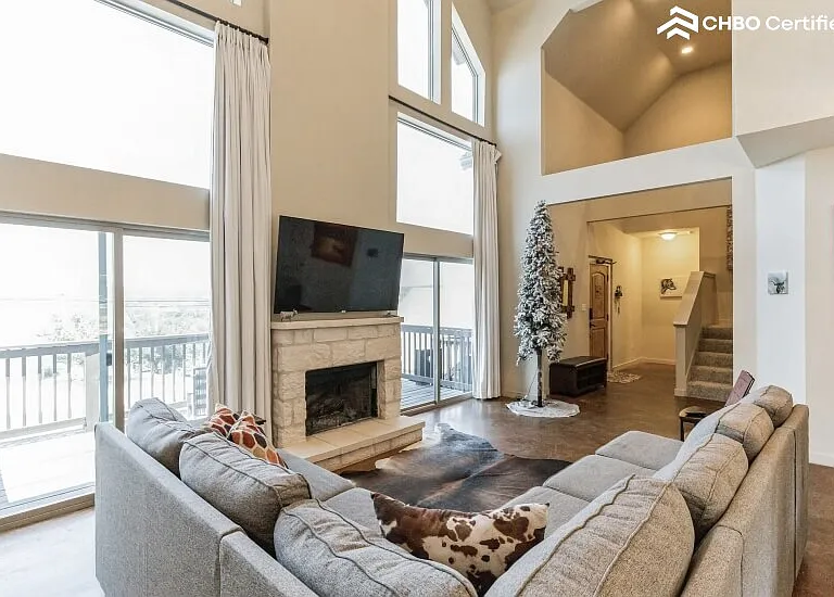 10119 Longhorn Skyway — Photo 26