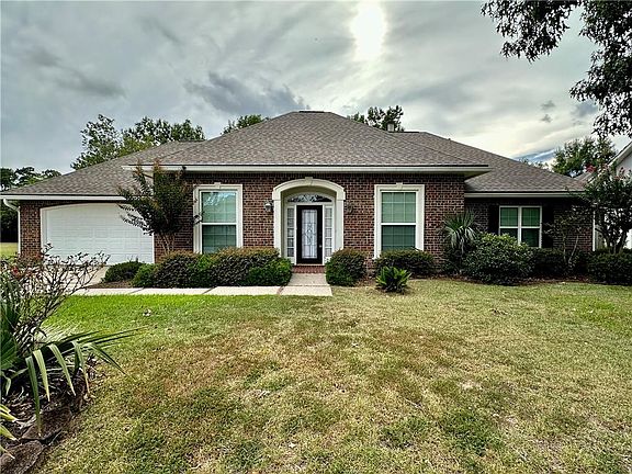 3rd image of 1730 Logan Ln