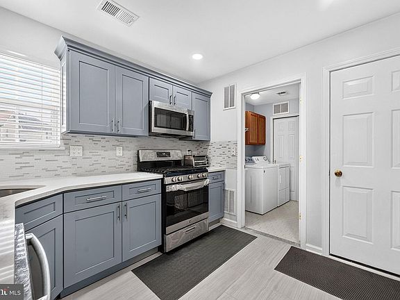 5th image of 3 Fountayne Ln
