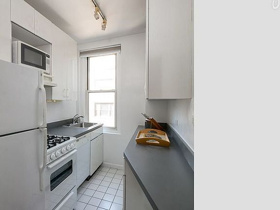 3rd image of 263 W End Ave APT 14E