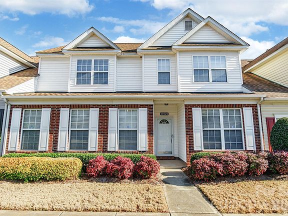 2nd image of 10725 Yellow Tail Ct