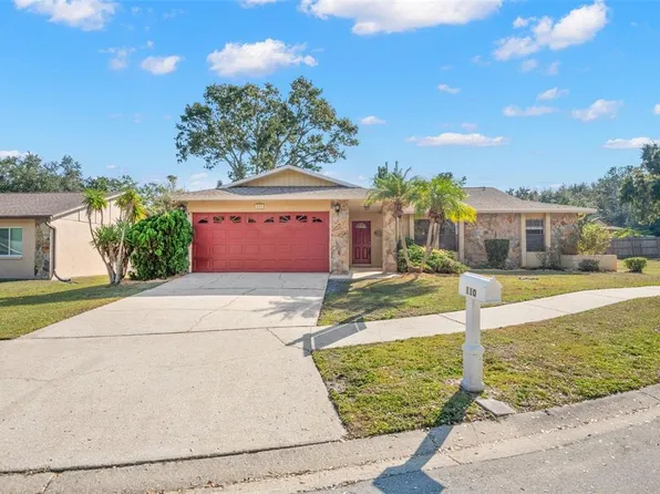 110 Meadowcross Dr, Safety Harbor, FL 34695