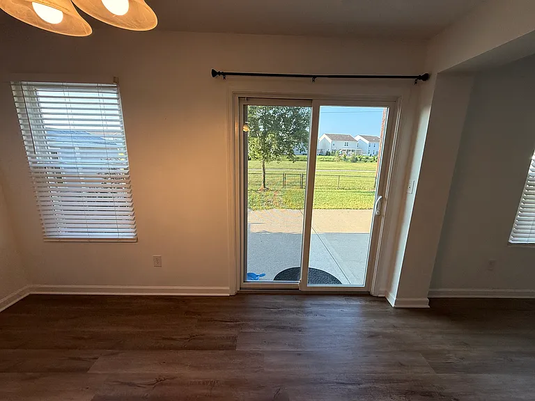 2413 Shadow Bend Dr — Photo 9