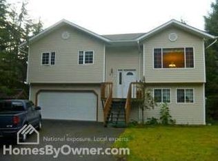 6915 Sunny Dr, Juneau, AK 99801