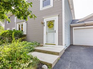 204 Wycliff Dr, Webster, NY 14580