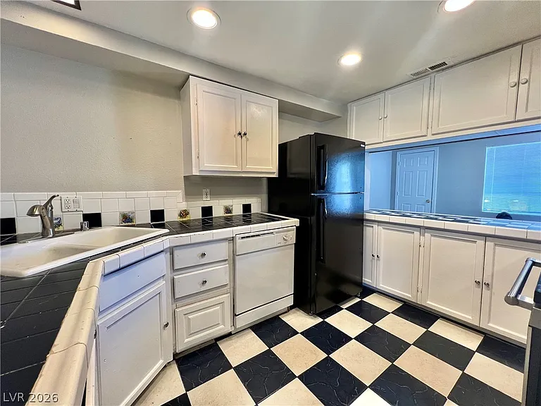 508 Harvard St #0 — Photo 12