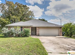 304 N 1st St, Nolanville, TX 76559