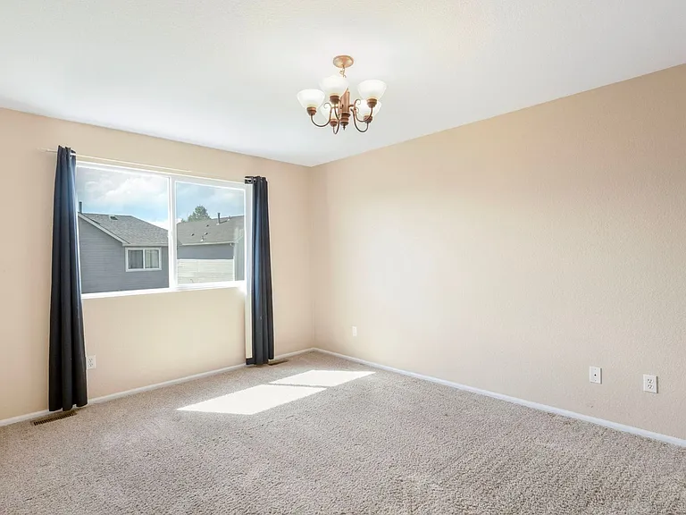 6276 Riverdale Dr — Photo 15