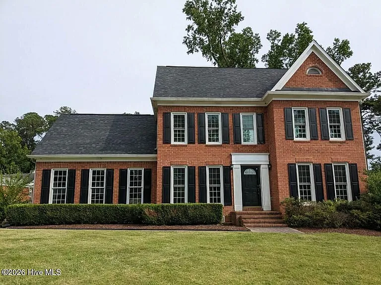 296 Ashbrook Dr — Photo 1