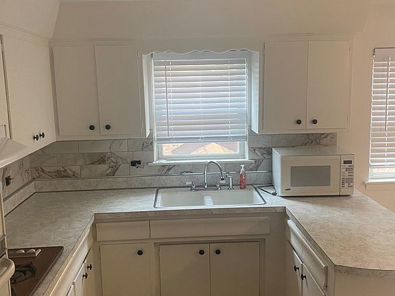 5th image of 5600 S Narragansett Ave #2E