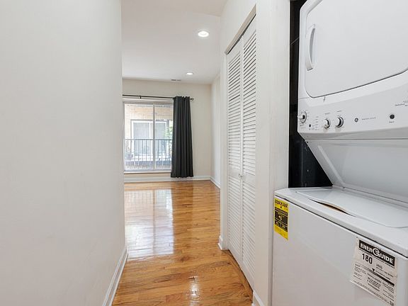 5th image of 3353 W Wilson Ave #2S