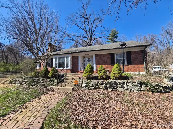 11 Green Acres Rd, Saint Louis, MO 63137