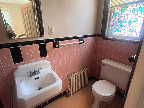 5th image of 803 Highland Ave #2