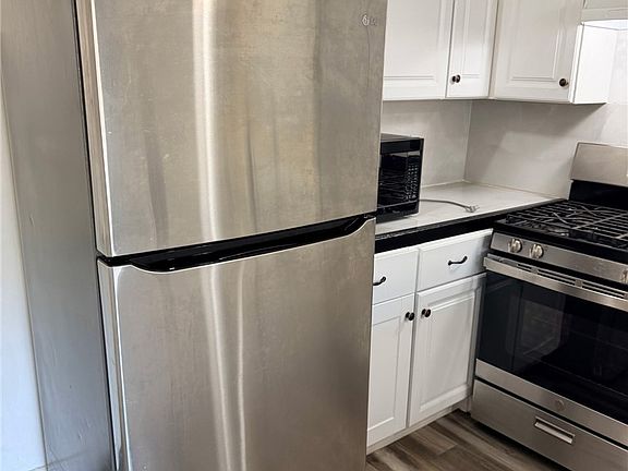 5th image of 2200 Cedro Ct APT B