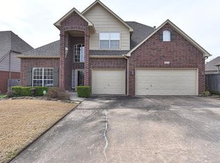 8848 E 77th St, Tulsa, OK 74133