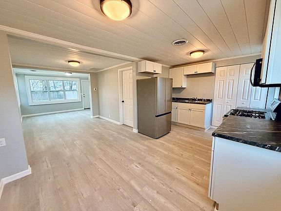 2nd image of W1038 Geranium ROAD