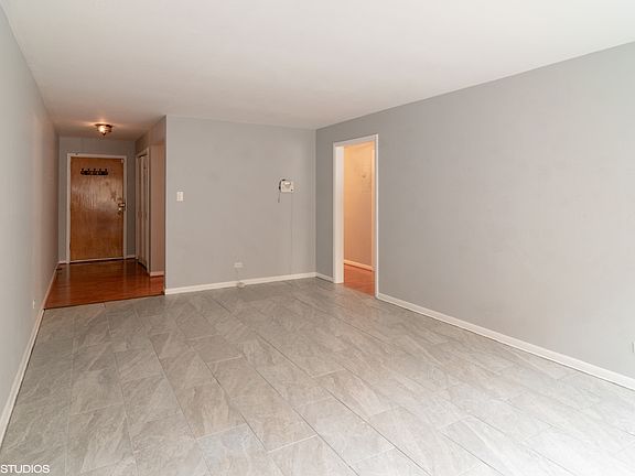 5th image of 429 Wesley Ave APT 203