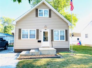 809 E Elm St, Hoopeston, IL 60942