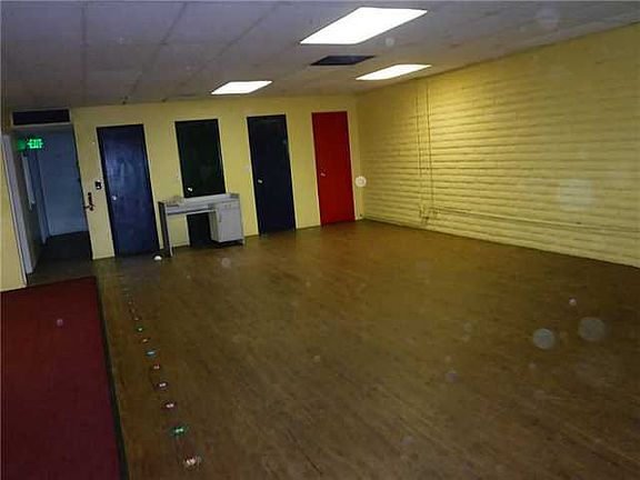 5th image of 1858 Trawood Dr