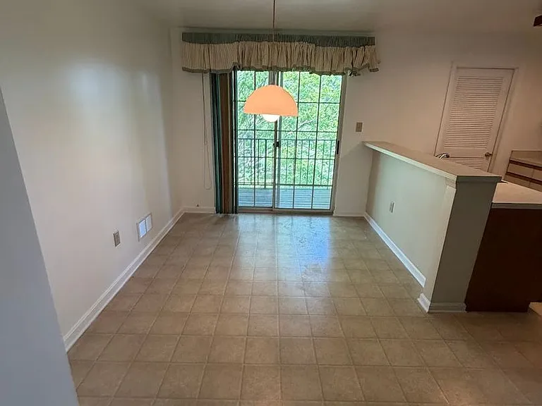 812 Christopher Dr — Photo 10