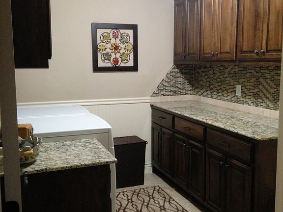 5th image of 4805 Millstone Dr