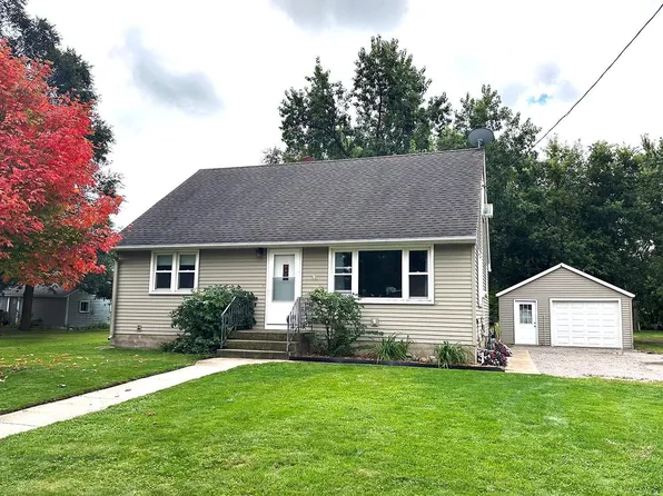 116 E Able St, Saint Joseph, MN 56374